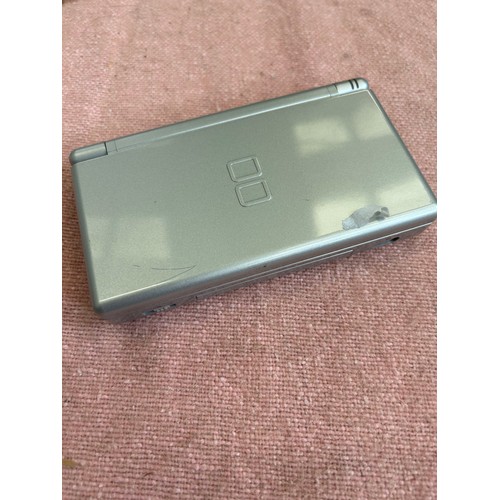 570 - NINTENDO DS LITE