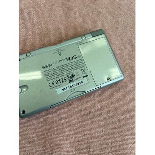 570 - NINTENDO DS LITE