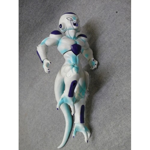 69 - DRAGONBALL Z FRIEZA FINAL FORM FIGURE