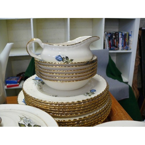 249 - A WEDGWOOD PART DINNER SERVICE 'HEDGE ROSE'