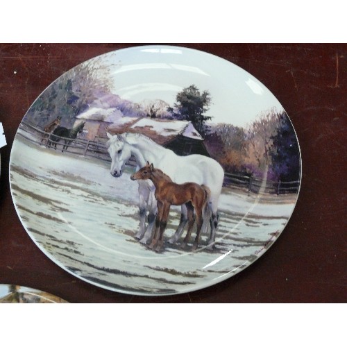 292 - A COLLECTION OF HORSE PLATES ETC MOSTLY SPODE