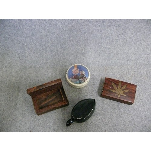 356A - 2 SMALL WOOD AND BRASS TRINKET POTS, A WALLACE AND GROMIT TIN AND A TORTOISE