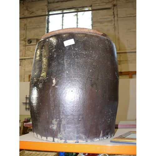 402 - A VERY LARGE STONEWARE VASE