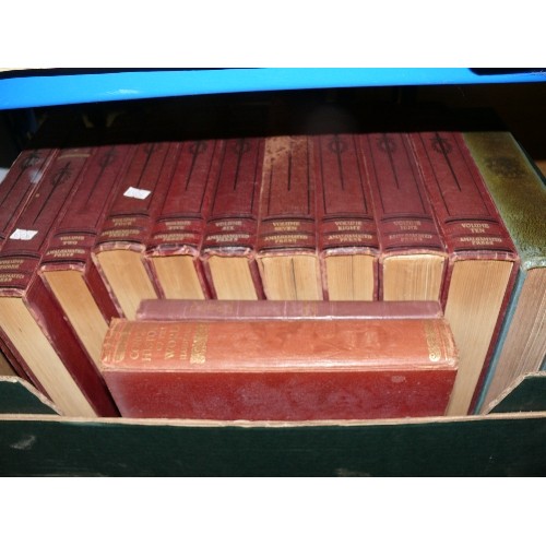 419 - A SET OF VINTAGE HARDBACK BOOKS 'THE WAR ILLUSTRATED'