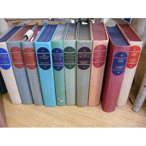 423 - A NICE SET OF VINTAGE HARDBACK NOVELS BY VARIOUS AUTHORS