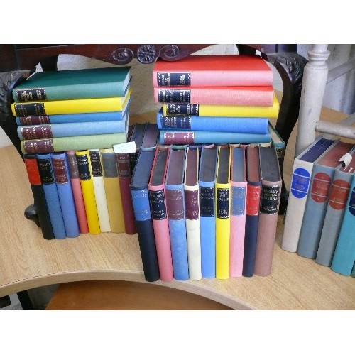 423 - A NICE SET OF VINTAGE HARDBACK NOVELS BY VARIOUS AUTHORS