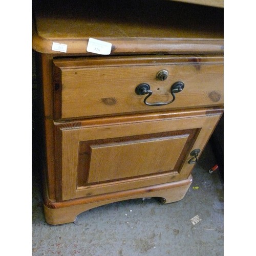 428 - A SMALL PINE BEDSIDE CABINET WITH 1 DRAWER AND CUPBOARD MADE BY DUCAL