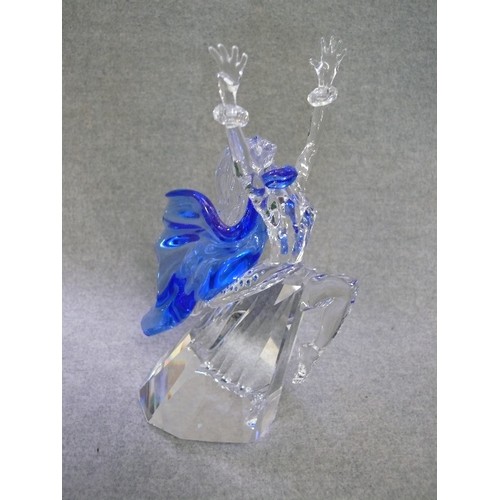 15 - A BEAUTIFUL SWAROVSKI CRYSTAL FIGURINE 'MAGIC OF DANCE ISADORA' WITH ORIGINAL BOX ANNUAL EDITION 200... 