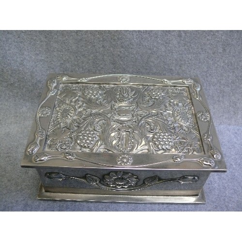 56 - HIGHLY DECORATIVE SILVER PLATE JEWELLERY BOX, STUNNING CASTING