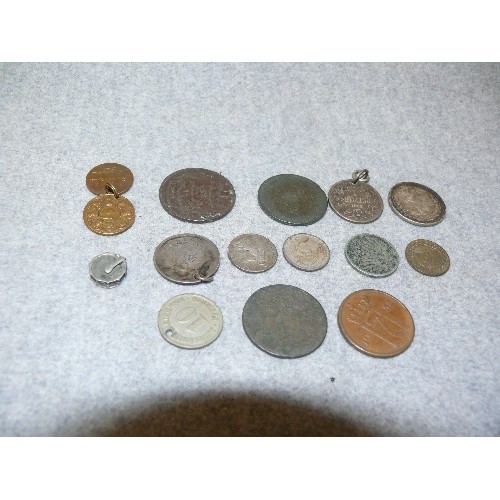 34 - INTERESTING LOT OF COINS AND COIN PENDANTS TO INCLUDE AN 1819 SILVER SHILLING, AFGHANISTAN 1 RUPEE, ... 