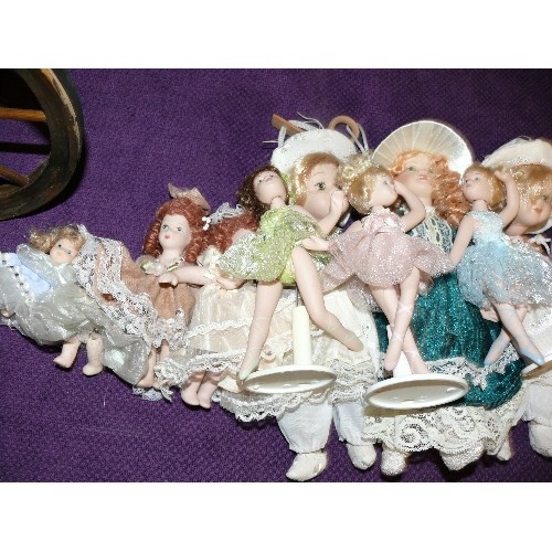 130 - A SELECTION OF DECORATIVE PORCELAIN DOLLS, VARIOUS SIZES