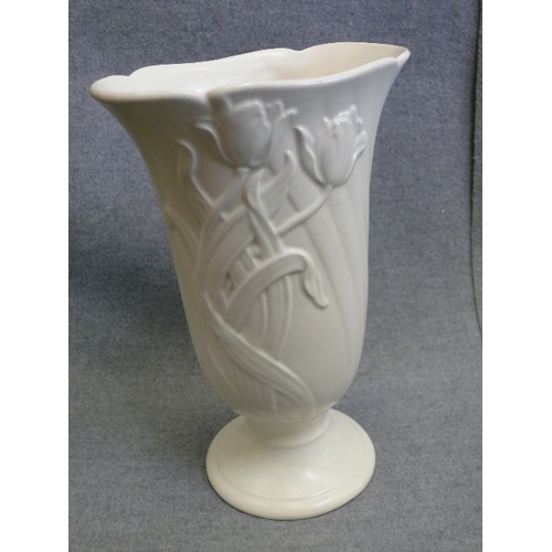 299 - A BEAUTIFUL SPODE VELAMOUR VASE