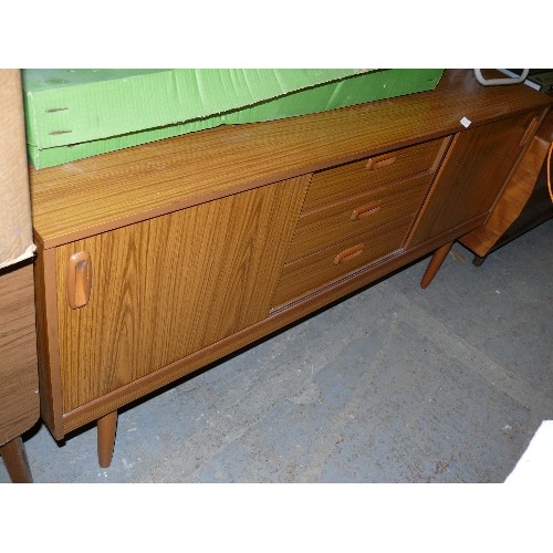 451 - A LARGE VINTAGE SIDEBOARD WITH 3 DRAWERS AND SLIDING DOORS