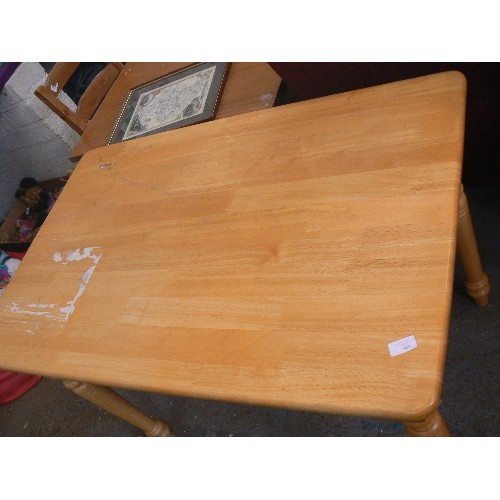 467 - A RECTANGULAR PINE KITCHEN TABLE