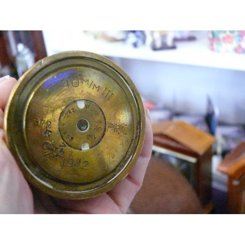 102 - A 40MM BRASS SHELL CASE 1942