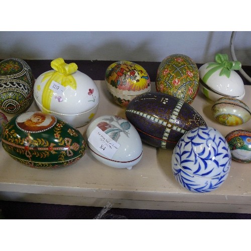 84 - A COLLECTION OF CERAMIC AND METAL EGG TRINKET POTS/TINS