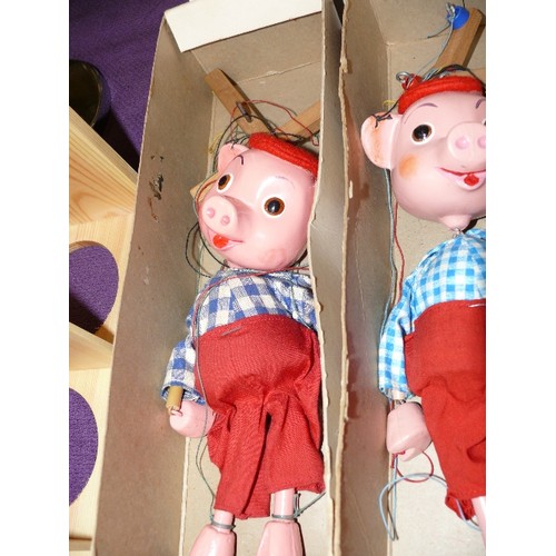 81 - VINTAGE PINKY AND PERKY PELHAM PUPPETS, PERKY HAS BOX