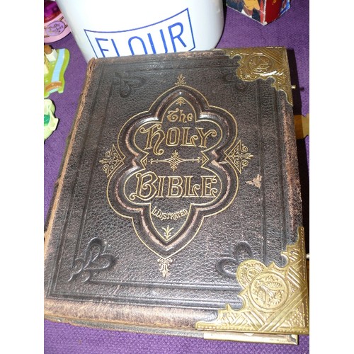 137 - AN ANTIQUE REV JOHN BROWN FAMILY BIBLE