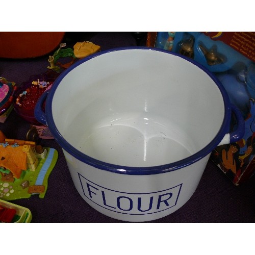 138 - A LARGE WHITE AND BLUE ENAMEL FLOUR PAN