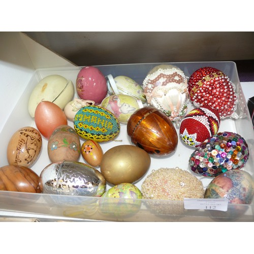 112 - A COLLECTION OF VARIOUS DECORATIVE EGGS