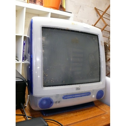 223 - AN iMAC 500 IN BLUE AND SILVER