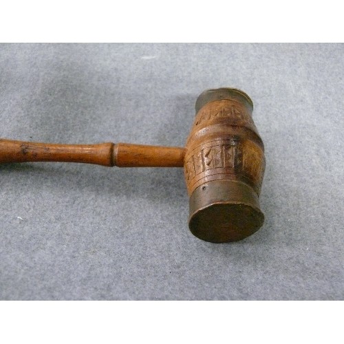 220 - A VERY NICE GAVEL WITH COPPER ENDS