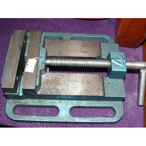 218 - A NO. 4 DRILL VICE