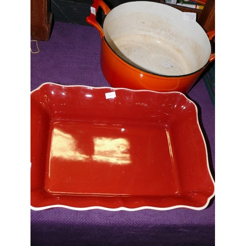 217 - A LARGE RED CERAMIC M&S SERVING DISH PLUS A LARGE 26