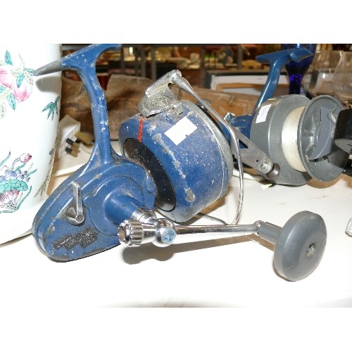 263 - 3 SEA FISHING REELS BY MITCHELL GARCIA 386, 489 AND 499