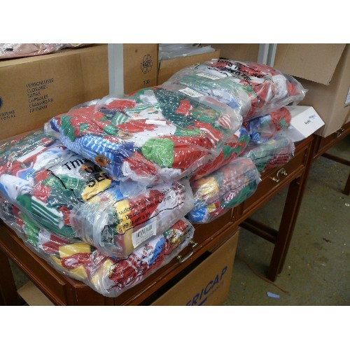 339 - 8 PACKS OF 60 PAIRS OF NEW CHRISTMAS SOCKS (480 PAIRS IN TOTAL)