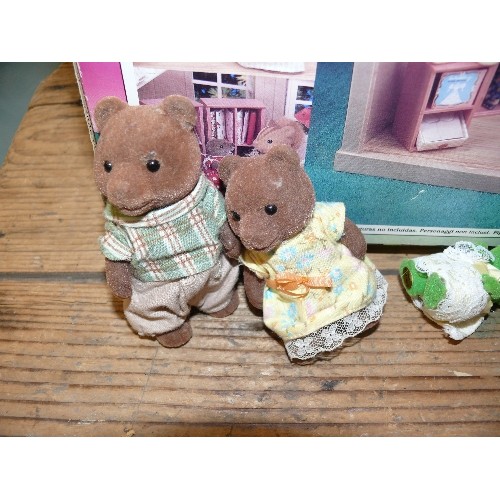 365 - A LARGE COLLECTION OF SYLVANIAN FAMILIES BUILDINGS, FIGURES AND ACCESSORIES