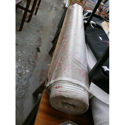 368 - A LARGE ROLL OF HIGHGROVE PINK AND STONE TOILE DE JOUY VINYL FABRIC