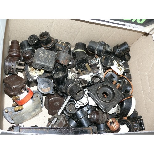 256 - A BOX OF VINTAGE ELECTRICAL PARTS, BAKELITE ETC