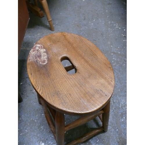 425 - VINTAGE ELM STOOL