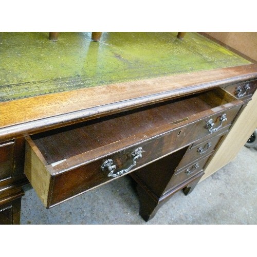 431 - BANKERS' DESK WITH DOUBLE 4 DRAWER PEDESTAL PLUS CENTRAL DRAWER  AND GREEN LEATHER TOP