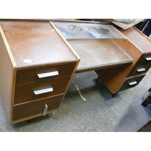 432 - STAG MID CENTURY DRESSING TABLE WITH GLASS TOP PROTECTOR