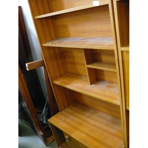 467 - WOOD EFFECT RETRO CABINET WITH SHELVING