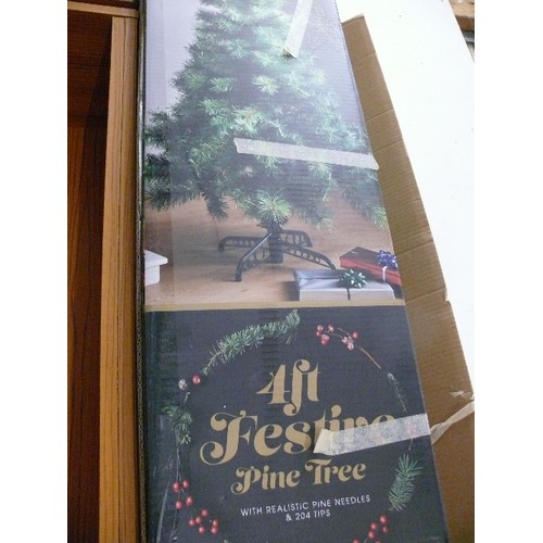 468 - 4FT FESTIVE PINE CHRISTMAS TREE WITH BOX