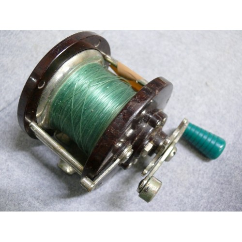 5 - PENN No 85 FISHING REEL, MADE IN USA, BAKELITE