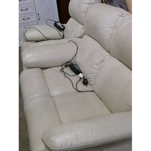 493 - CREAM LEATHER RECLINING 2 SEATER SOFA WITH A MATCHING RECLINING CHAIR