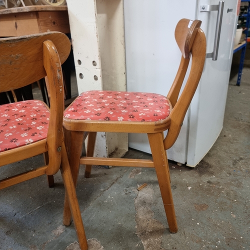 400A - A PAIR OF VINTAGE KITCHEN CHAIRS