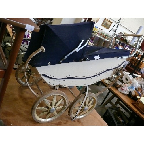 397 - VINTAGE CHILDS CARRIAGE BUILT PRAM IN NEED OF RESTORATION