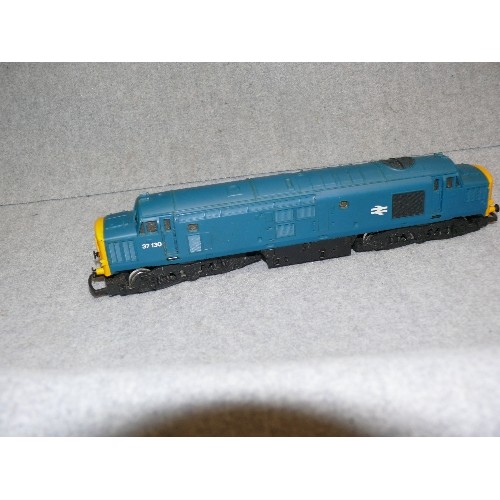 84 - HORNBY 'OO' TRAIN ENGINE MODEL 37130 WITH BOX