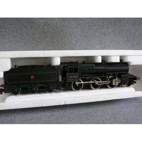 97 - LIMA 'OO' TRAIN ENGINE MODEL 42700, BOXED