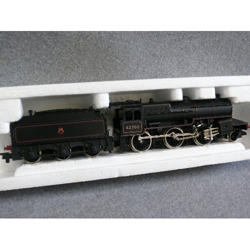 97 - LIMA 'OO' TRAIN ENGINE MODEL 42700, BOXED