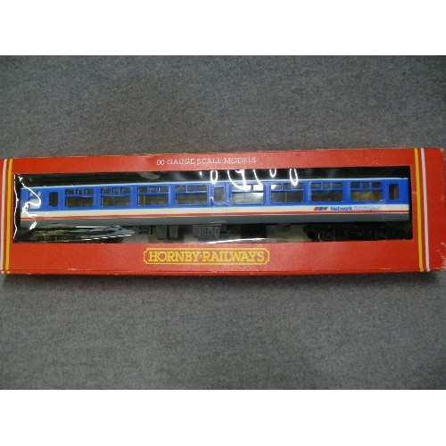 88 - HORNBY 'OO' TRAIN ENGINE MODEL 31196 PLUS A BOXED CARRIAGE