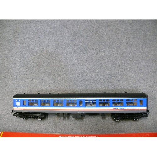 88 - HORNBY 'OO' TRAIN ENGINE MODEL 31196 PLUS A BOXED CARRIAGE