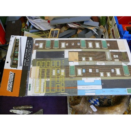 72 - A SELECTION OF MODEL RAILWAY BUILDINGS AND ACCESSORIES TO INCLUDE GRASS SCENERY