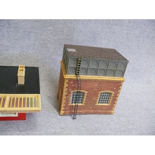 73 - A SELECTION OF MODEL RAILWAY BUILDINGS, CONTROLLERS AND ACCESSORIES