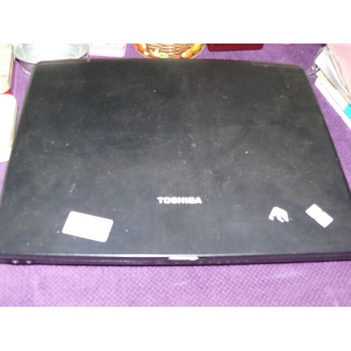 272 - A TOSHIBA SATELLITE PRO LAPTOP